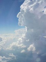 ظاهرة الباريدوليا: وجه إنساني في الغيوم