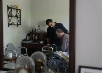 ‏”أتمنى لو كنت أعرف أنه لن يساعدني أحد” | من «نيويورك تايمز»